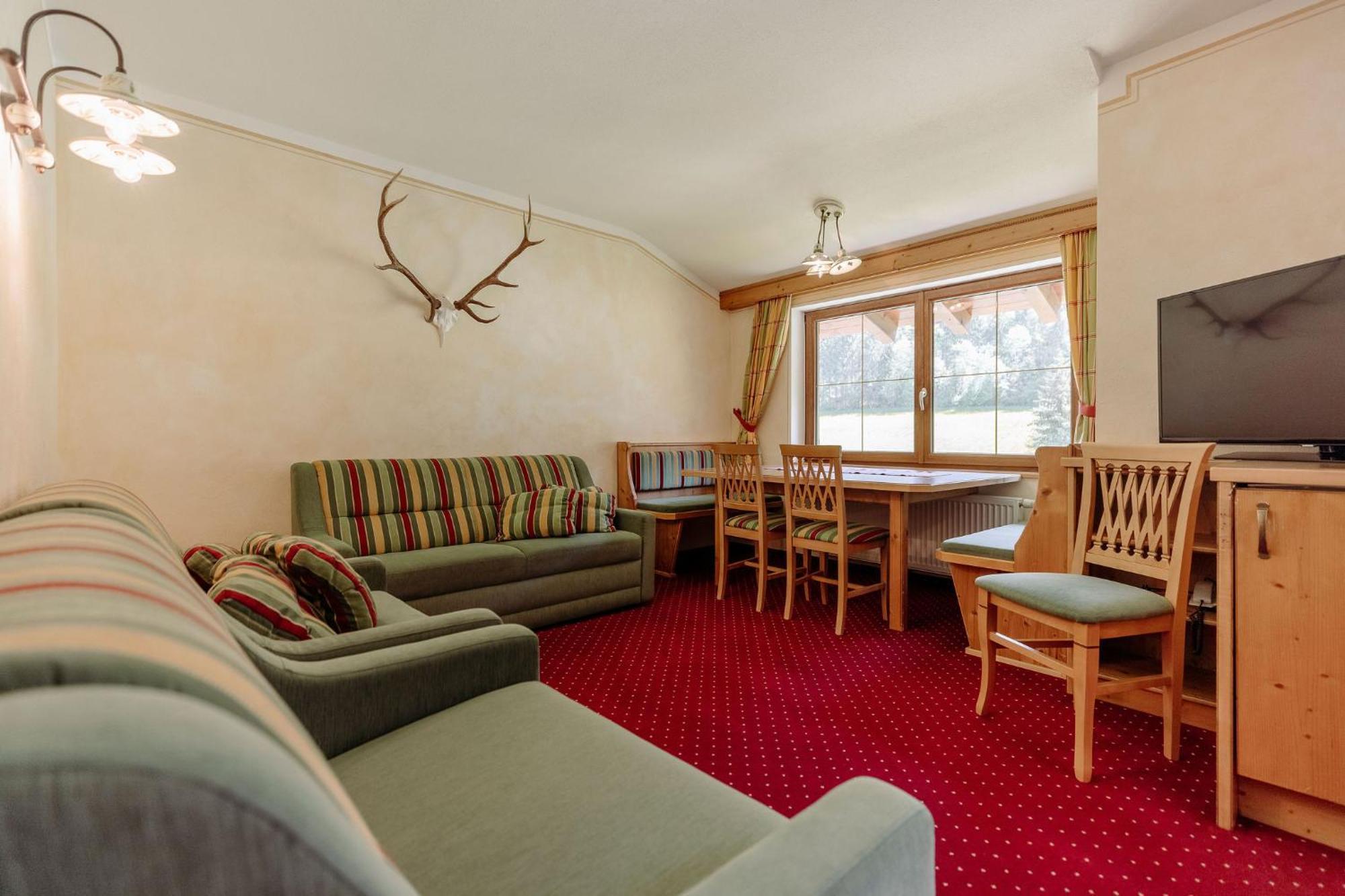 Bergzeit By Seven Hotel Flachau Room photo