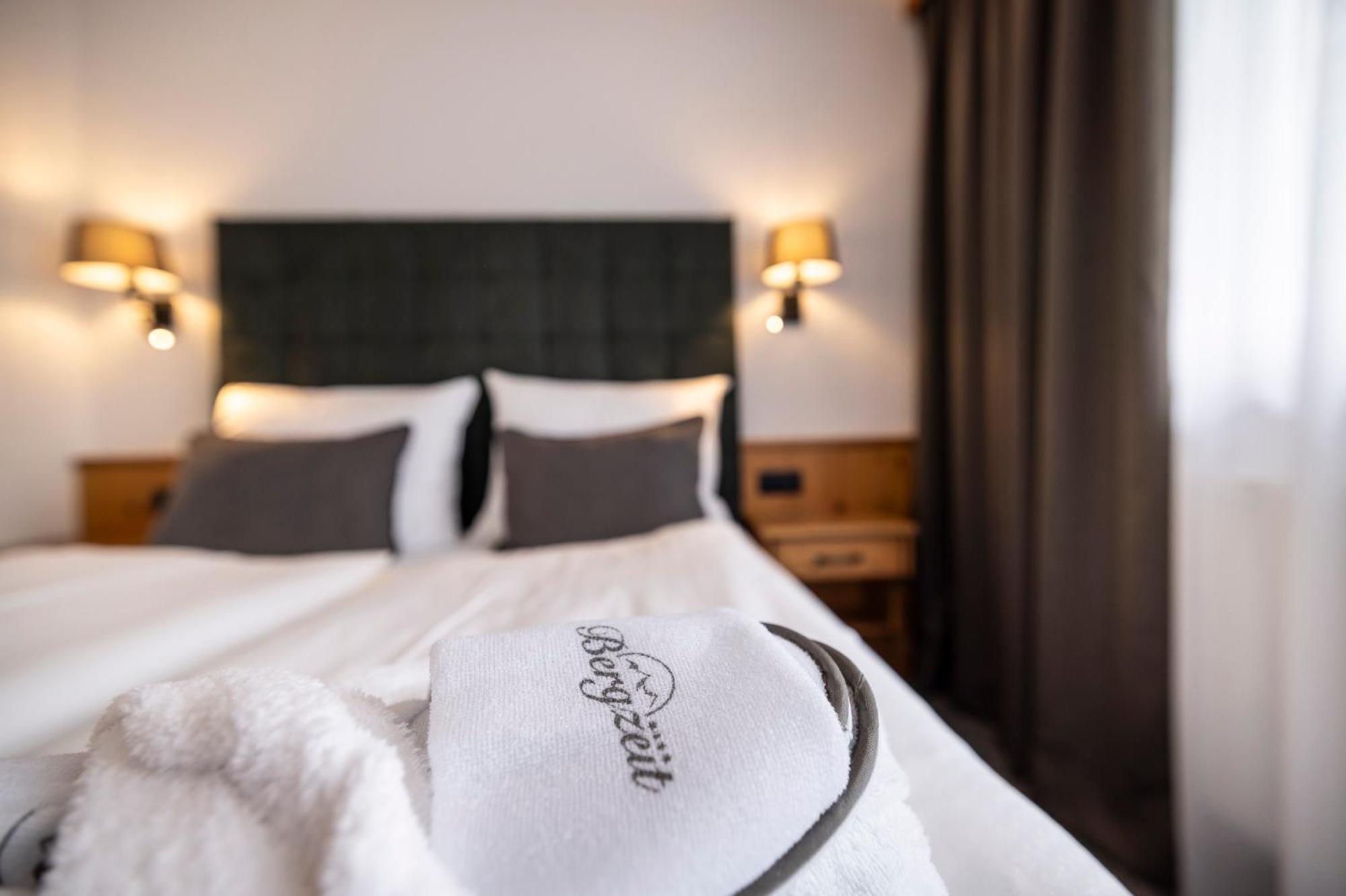 Bergzeit By Seven Hotel Flachau Room photo